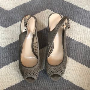 Enzo Angiolini Grey Suede platform heels